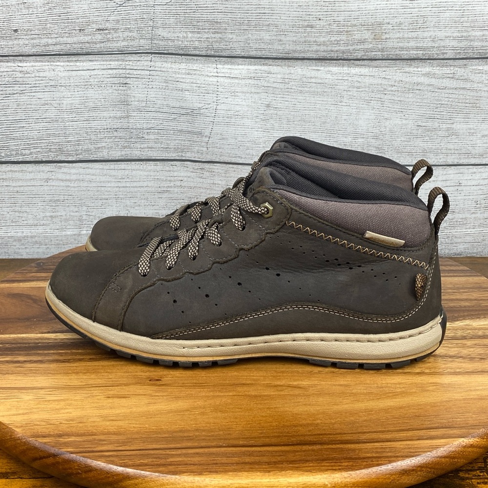 Columbia Three Passes Chukka Boot Dark Brown Leather YM5290-059 Men’s Size 9